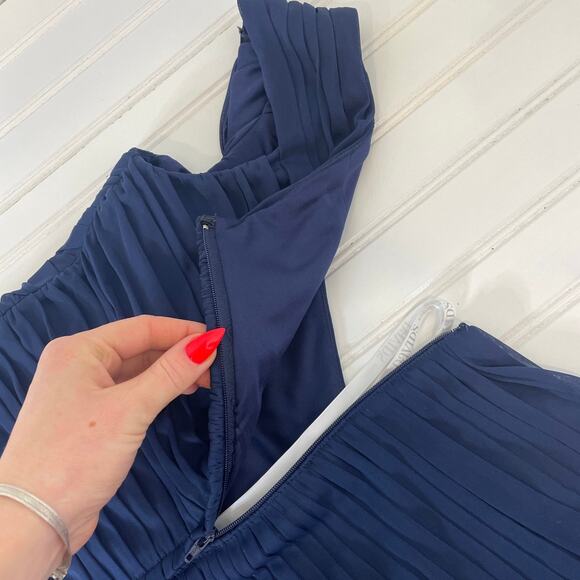 David’s Bridal Women’s Navy Blue Pleated Gathered Maxi Bridesmaid Dress Size 16 - Picture 8 of 10